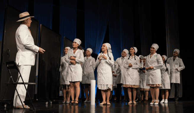 АК ЧӘЧӘКЛӘР КЕБЕК... / БЕЛЫЕ ЦВЕТЫ. ОТРАЖЕНИЕ